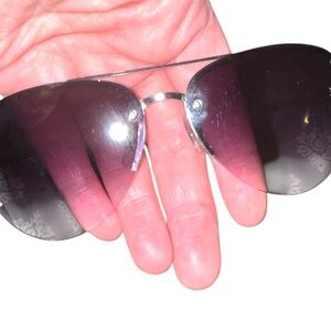 Foster Grant Hartley Women’s Aviator Rhinestone Sunglasses W/FREE Case